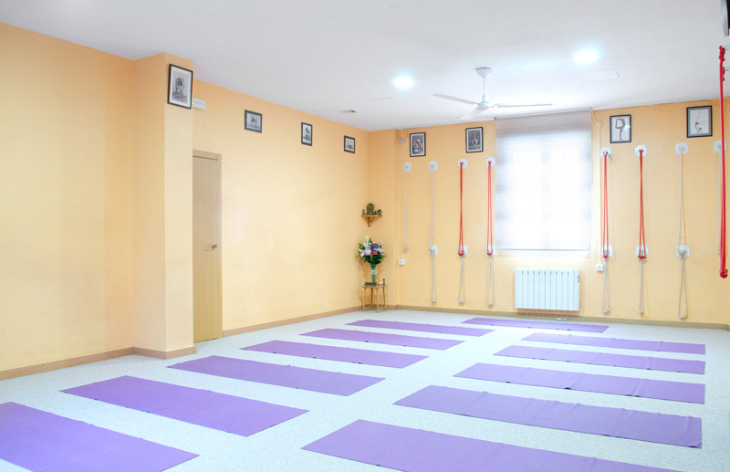 Clases de Yoga Iyengar en Madrid